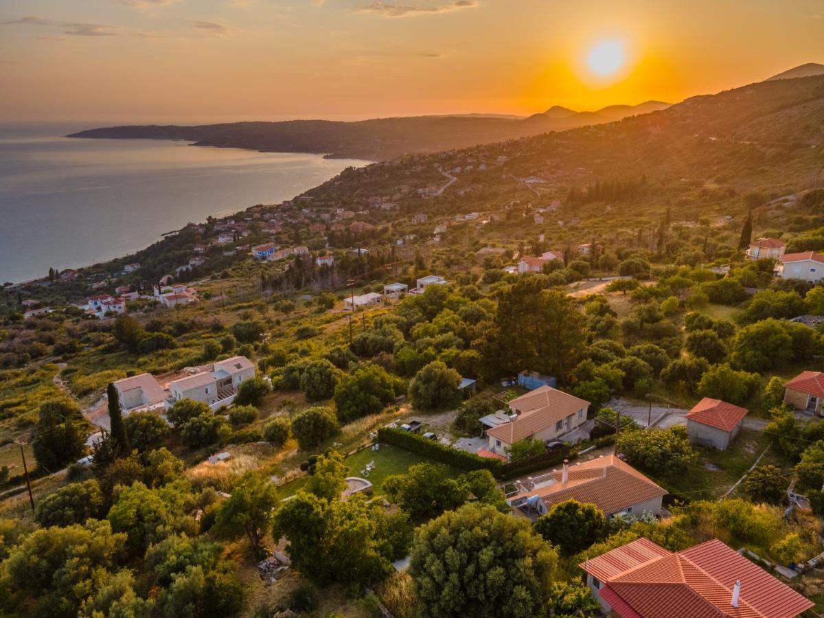 Lourdas Bay View Simotáta Exterior foto
